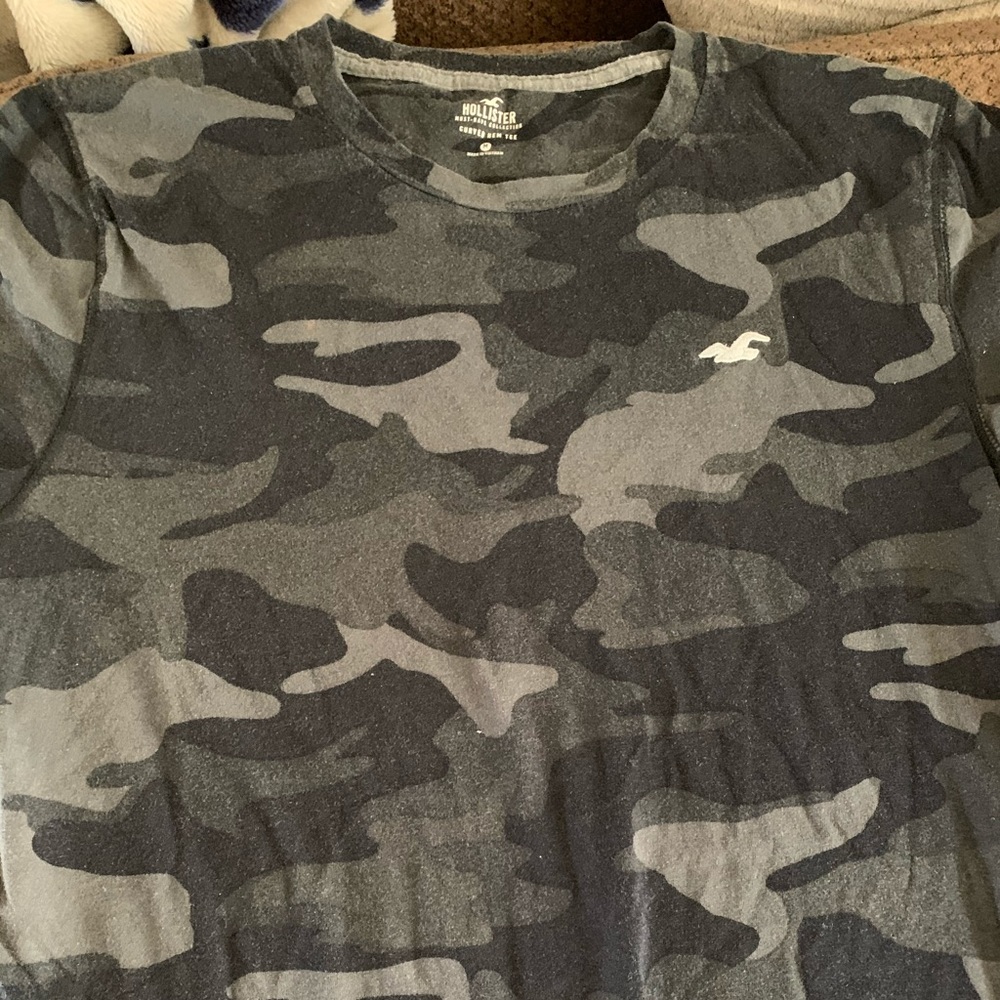 short sleeve shirt